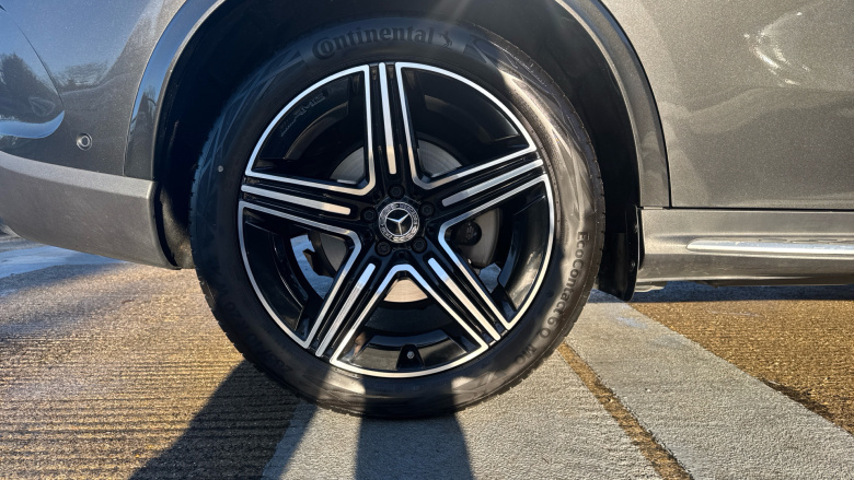 Mercedes-Benz GLC 300 4Matic AMG Line Premium 5dr 9G-Tronic Petrol Estate